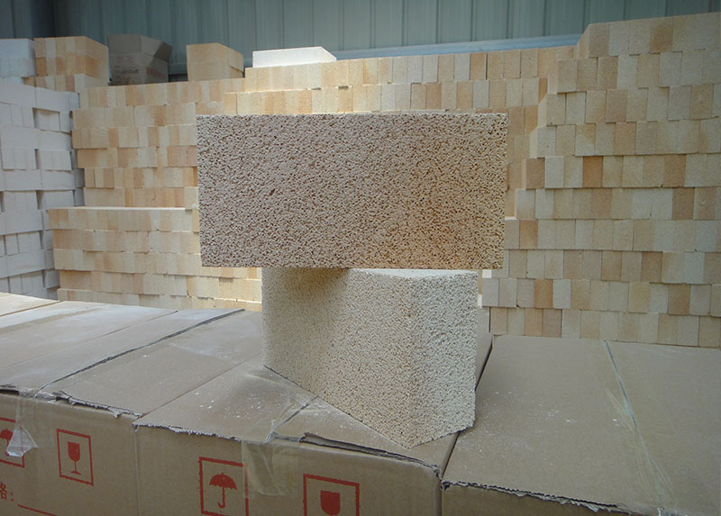 High alumina insulation brick